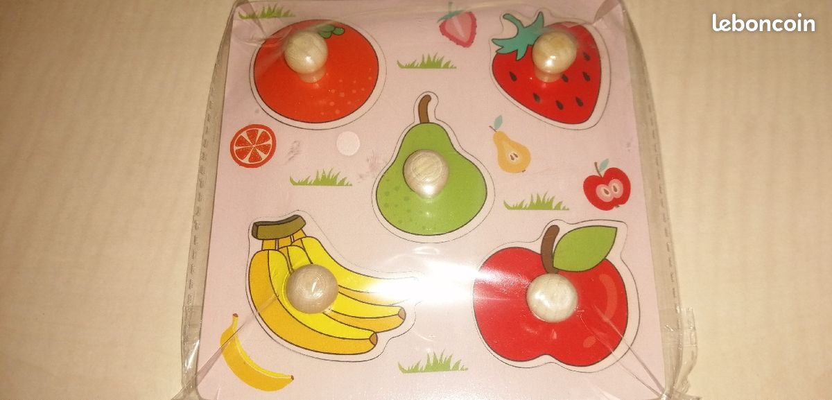 Jeu de fruits bois façon Montessori (image 1)