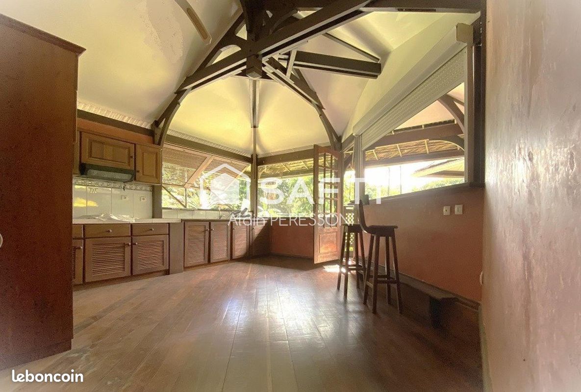 Propriété 5 pièces 230 m² (image 6)
