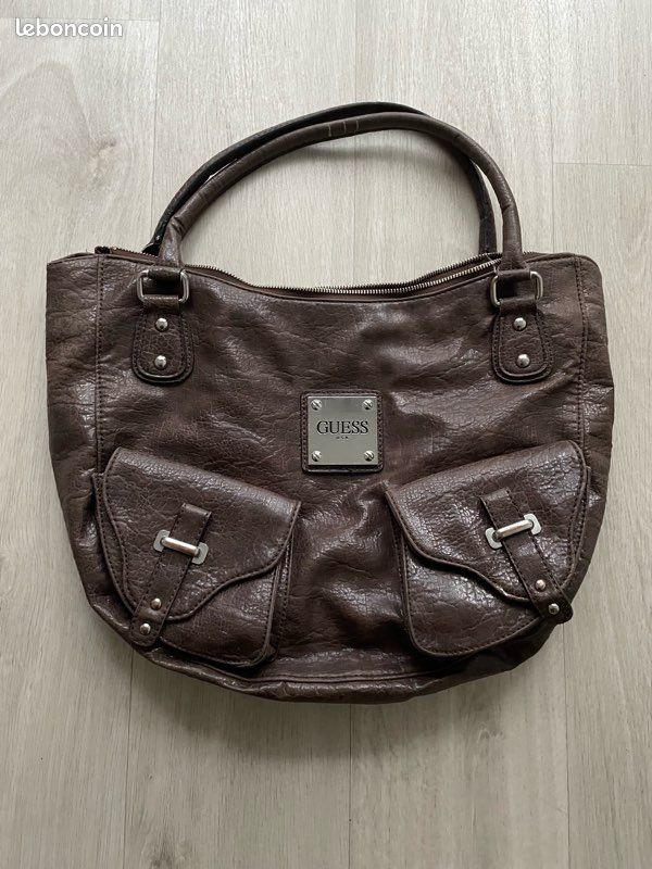 Sac Guess en cuir marron (image 2)