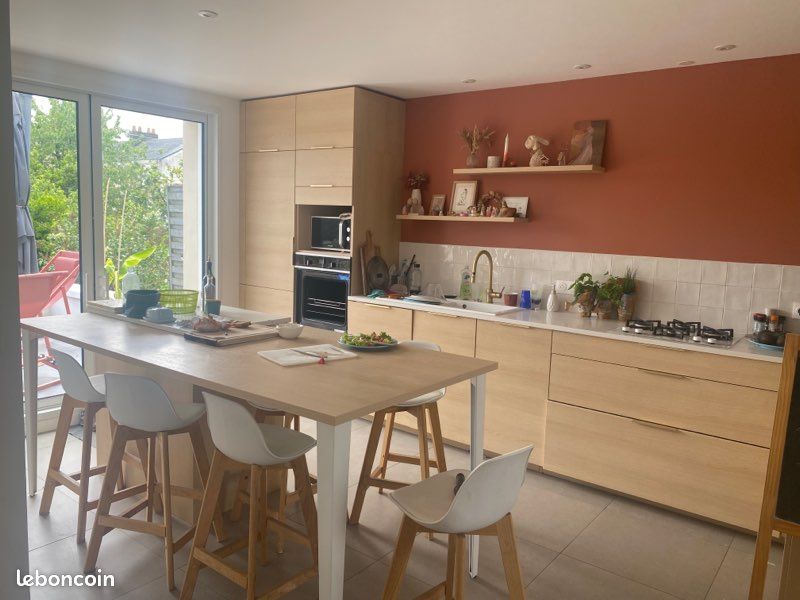 Maison 6 pièces 160 m² · à Nantes · 160 m² · 1 800 €/mois