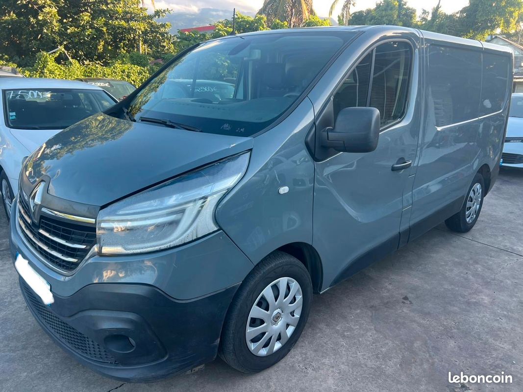 Renault Trafic III 2L DCI Fourgon 3Places 120Ch (image 1)