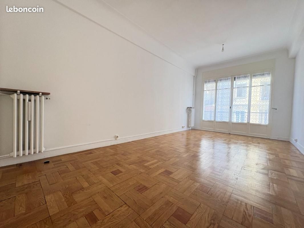 Appartement 2 pièces 52 m² · à Nice · 52 m² · 882 €/mois