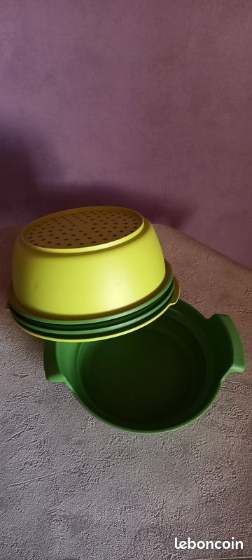 Tuperware vapeur d'occasion - Arts de la table