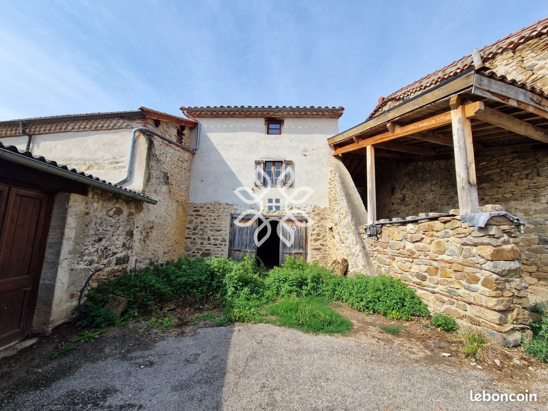 Maison 3 pièces 87 m² · à Lavaudieu · 87 m² · 23 000 €