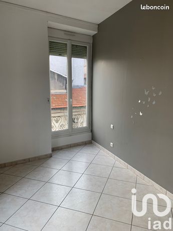https://img.leboncoin.fr/api/v1/lbcpb1/images/d9/25/0b/d9250b25640cb4417fe1482f878147e307b1d090.jpg?rule=ad-image
