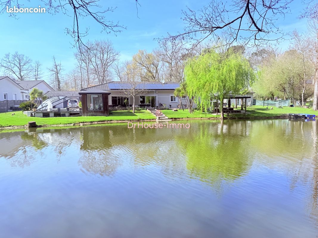 Maison 9 pièces 229 m² · à Castelnau-de-Médoc · 229 m² · 674 000 €