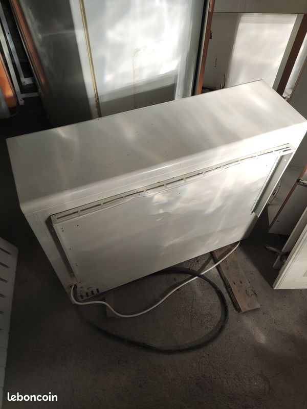 Vend radiateur a accumulation Stiebel Eltron (image 2)