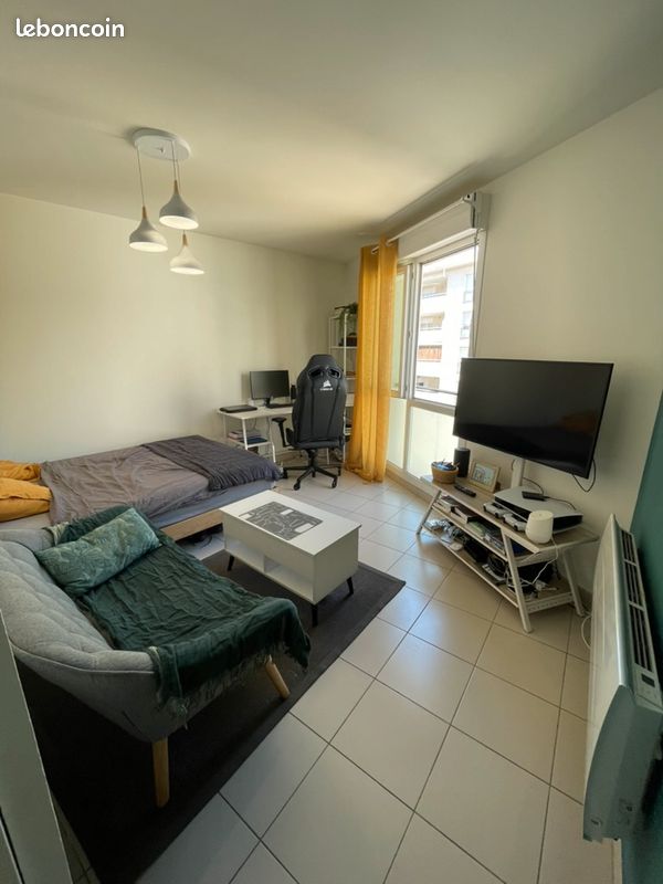 Appartement 1 pièce 25 m² · à Toulon · 25 m² · 670 €