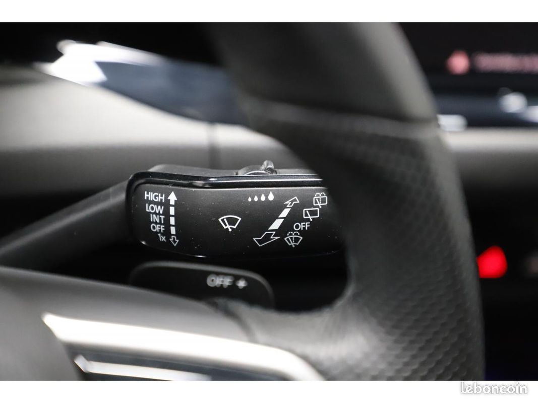 VOLKSWAGEN GOLF VIII GTE 1.4 eHybrid 245 - DSG 6 (image 39)