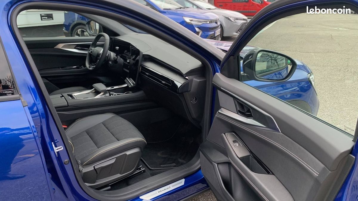 RENAULT AUSTRAL iconic E-Tech full hybrid 200 - 24 (image 10)
