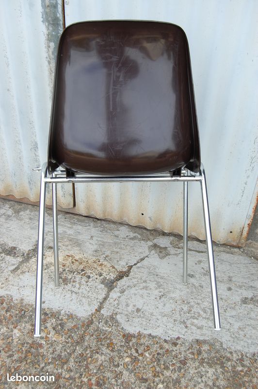 Chaise coque plastique empilable et accrochable, Qté 42+17 (image 4)
