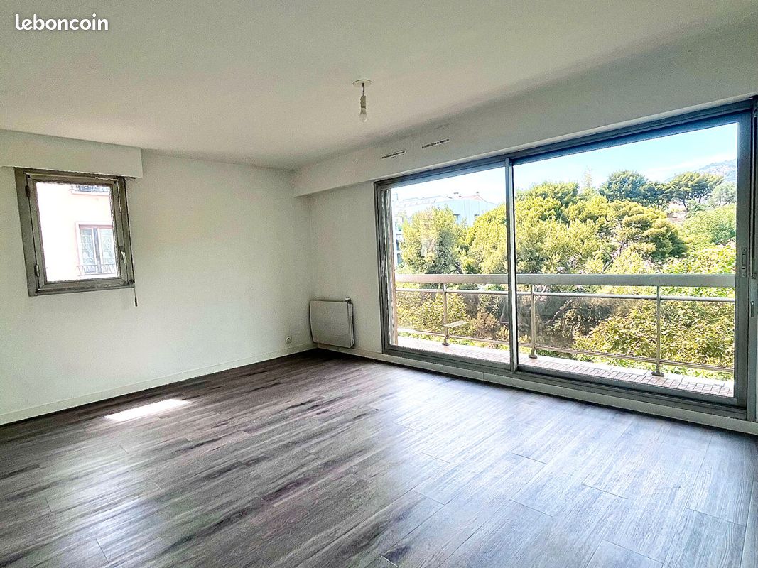 Appartement 1 pièce 34 m² · à Toulon · 34 m² · 590 €