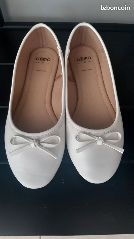 Ballerines blanches en 37 (image 1)