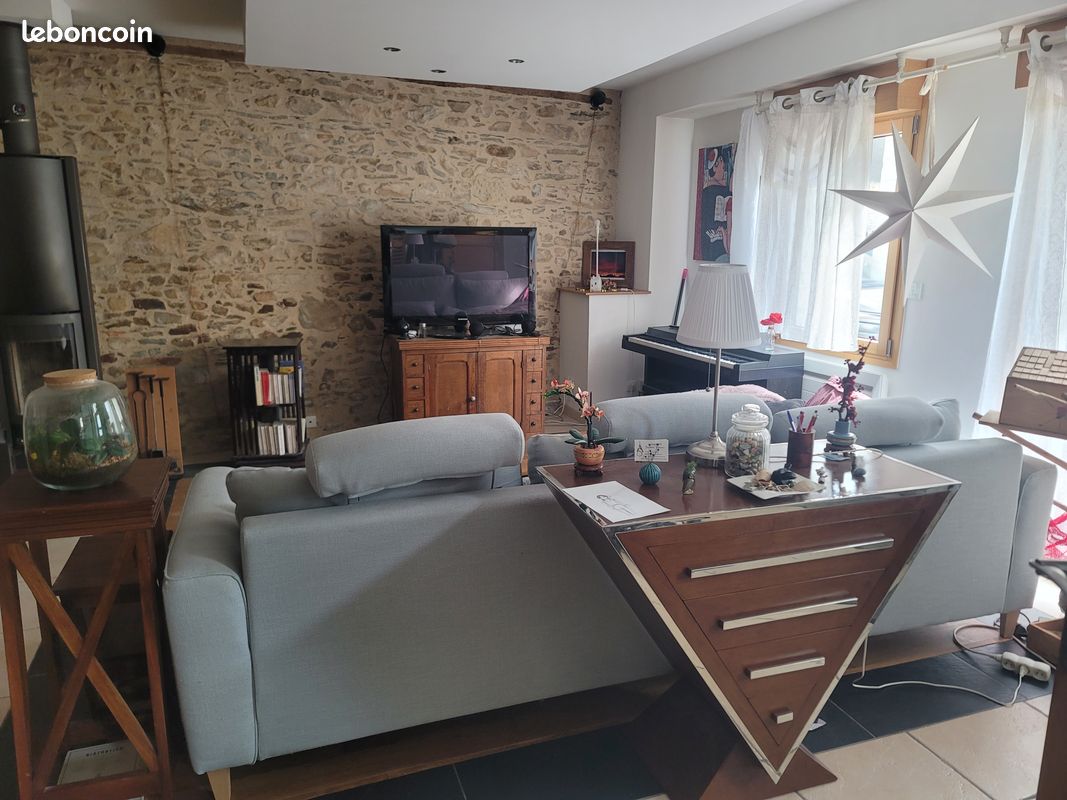 Maison 7 pièces 155 m² · à Feneu · 155 m² · 330 000 €