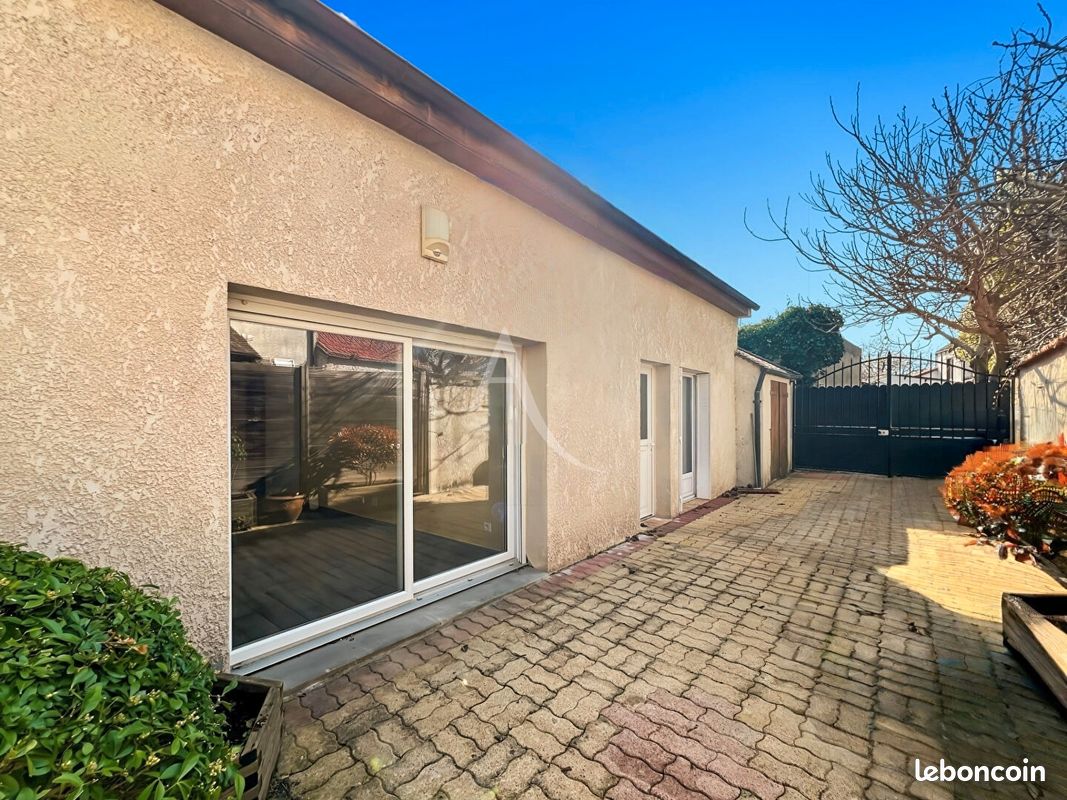 Maison 7 pièces 142 m² · à Étréchy · 142 m² · 409 880 €