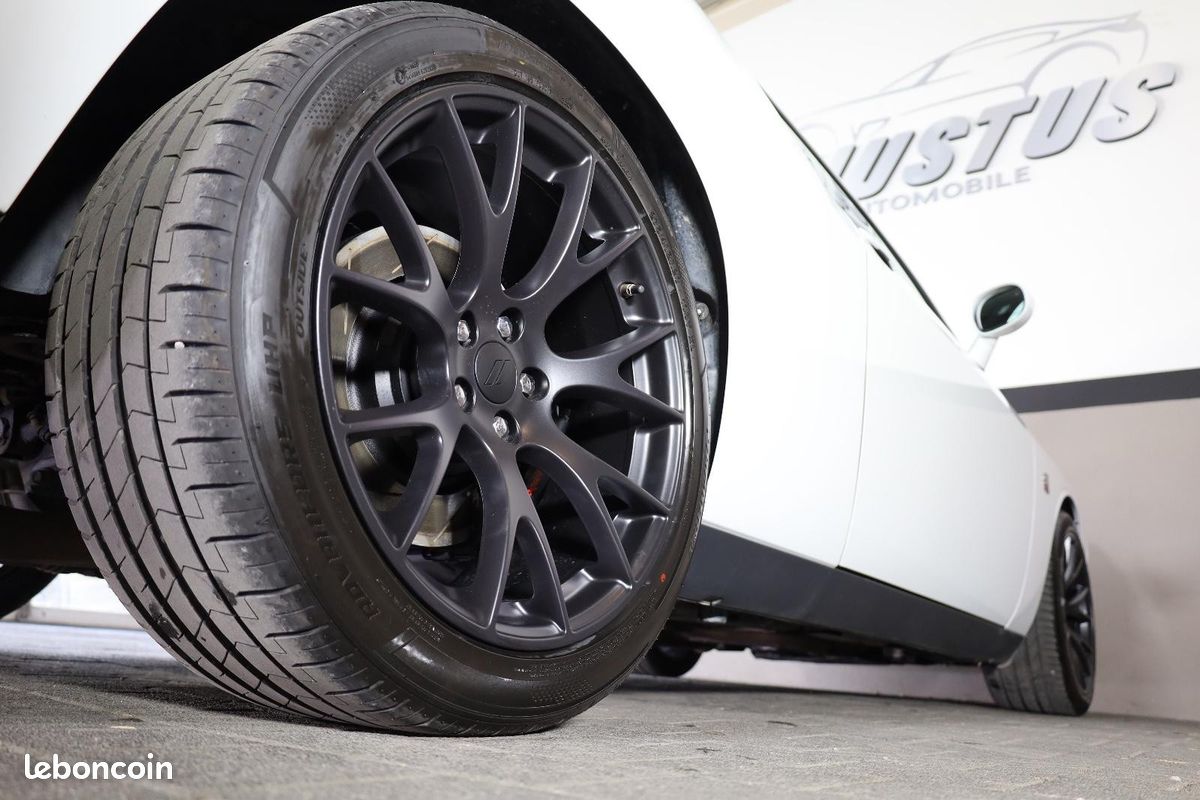 Dodge CHALLENGER Scat Pack 6.4 V8 HEMI 491 ch – BVA – Brembo – ACC – Jantes 20” (image 9)