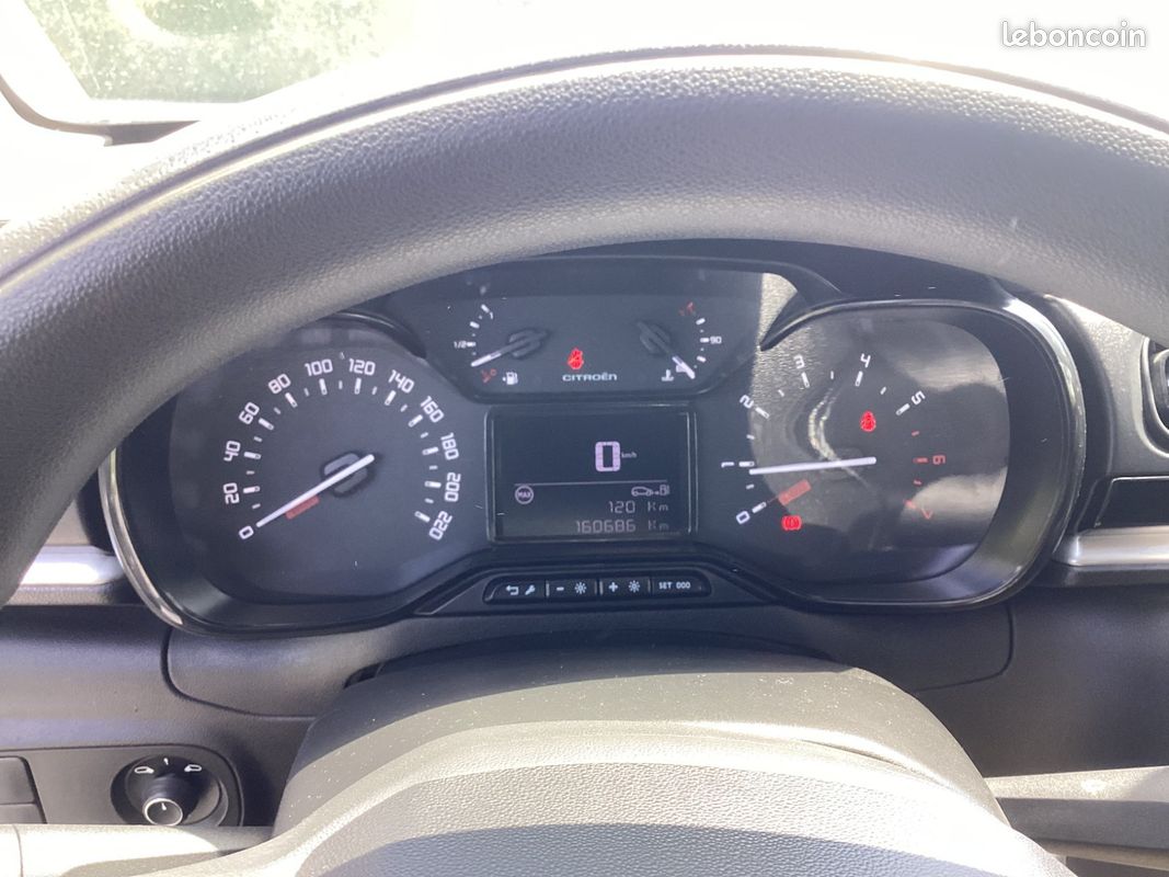 Citroën C3 Feel Business HDI 100 5 PLACES (image 13)