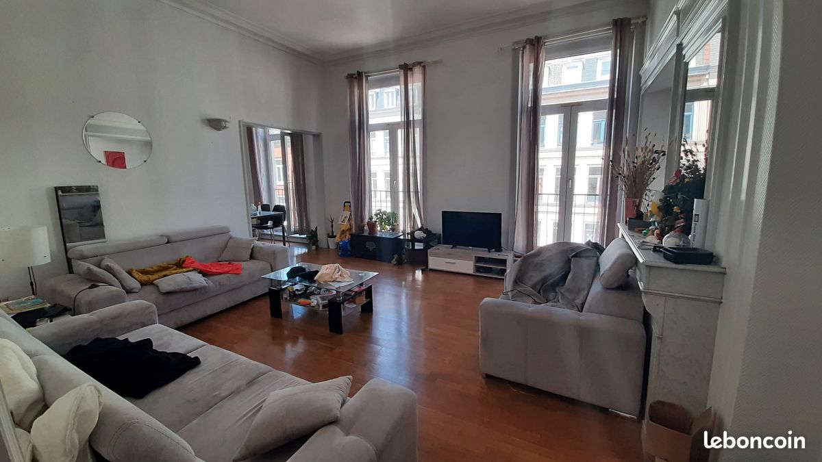 Appartement 6 pièces 120 m² · à Lille · 120 m² · 2 280 €