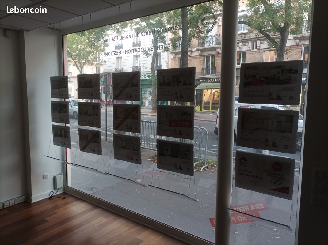 Lot 15 porte affiches lumineux pour agence immobilière (image 2)