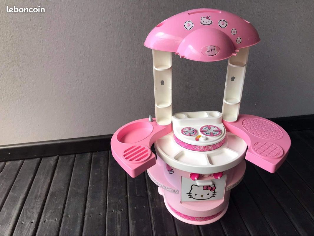 Cuisine enfant et desserte avec dinette (image 1)