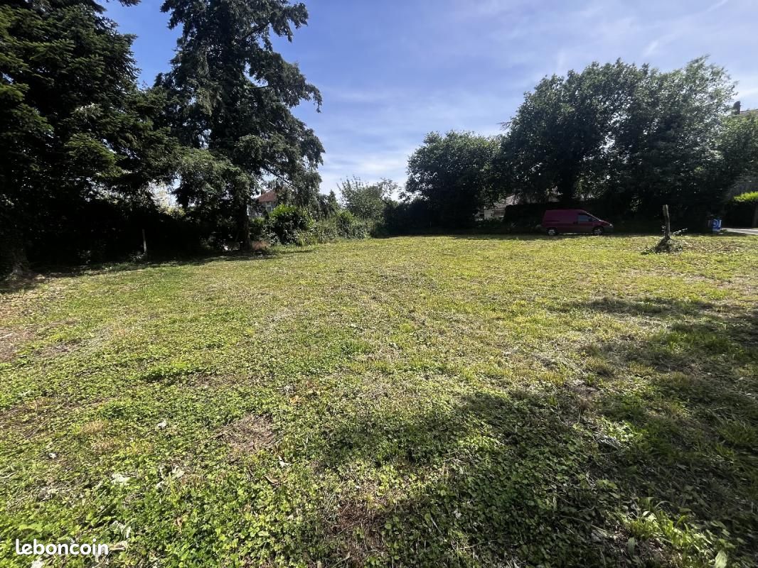 Terrain 940 m² Ecouche Les Vallees · à Écouché-les-Vallées · 19 500 €