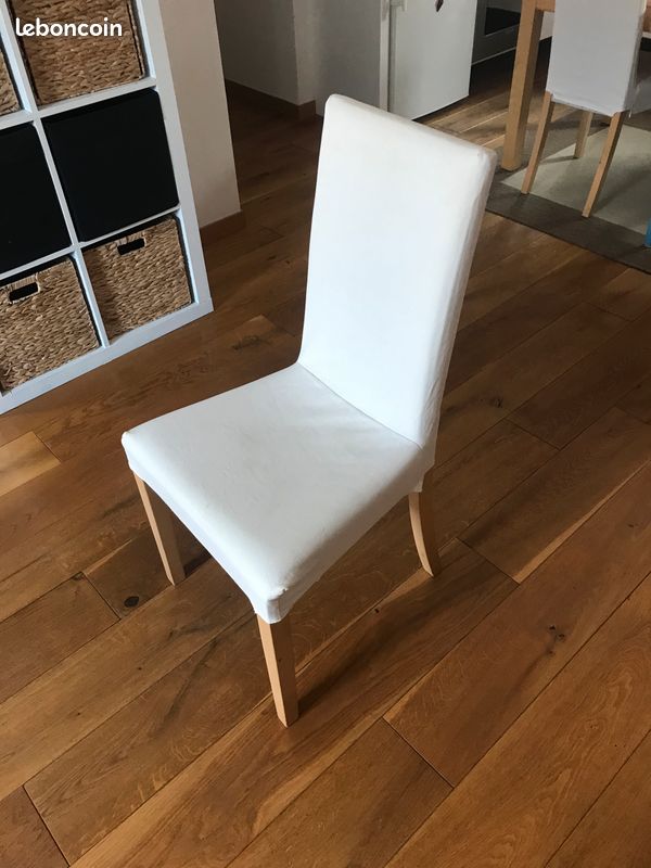 Chaises blanches (image 2)