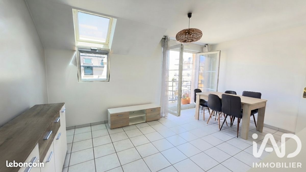 Appartement 2 pièces 39 m² · à Poissy · 39 m² · 886 €