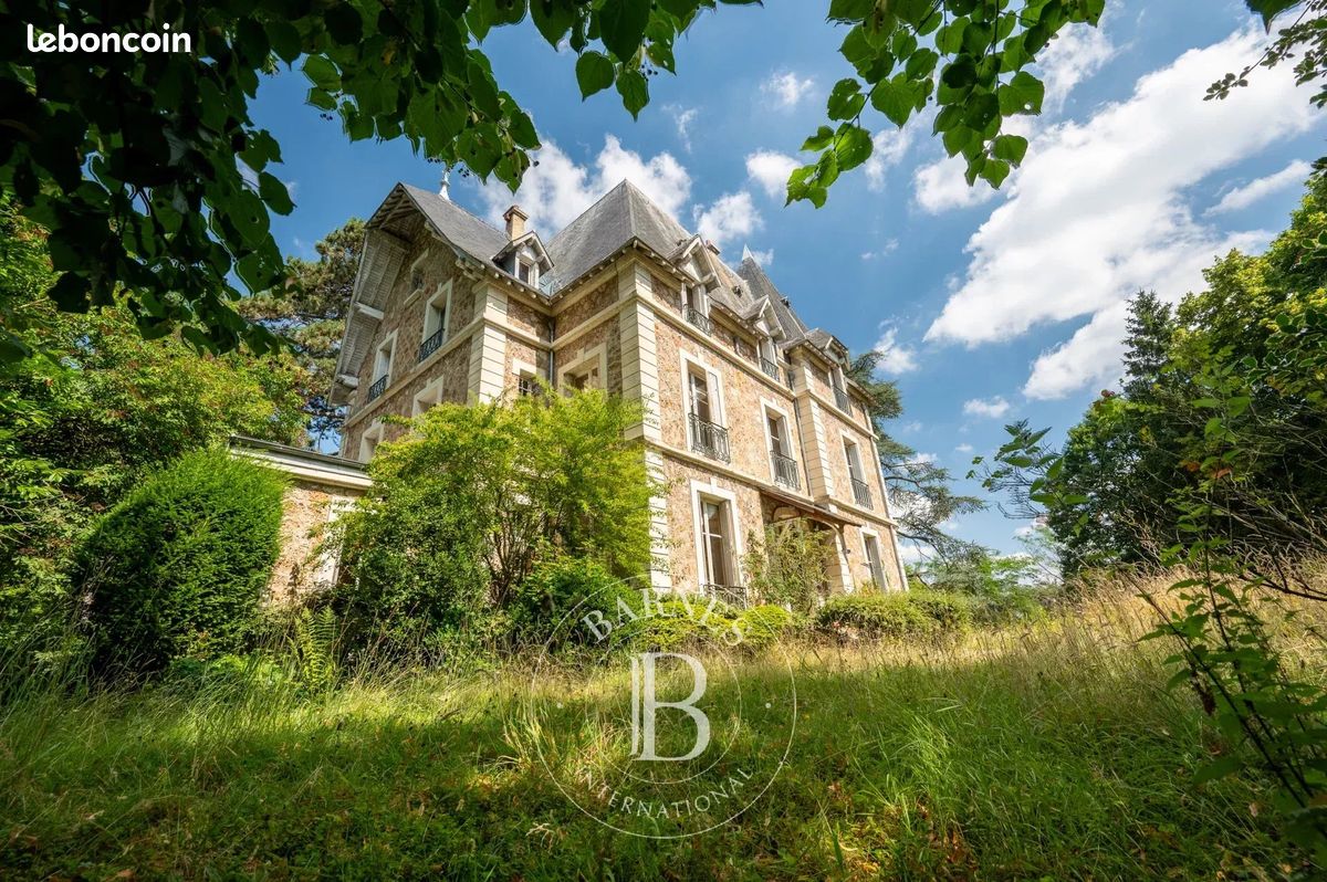 Maison 12 pièces 404 m² · à Rueil-Malmaison · 404 m² · 3 495 000 €