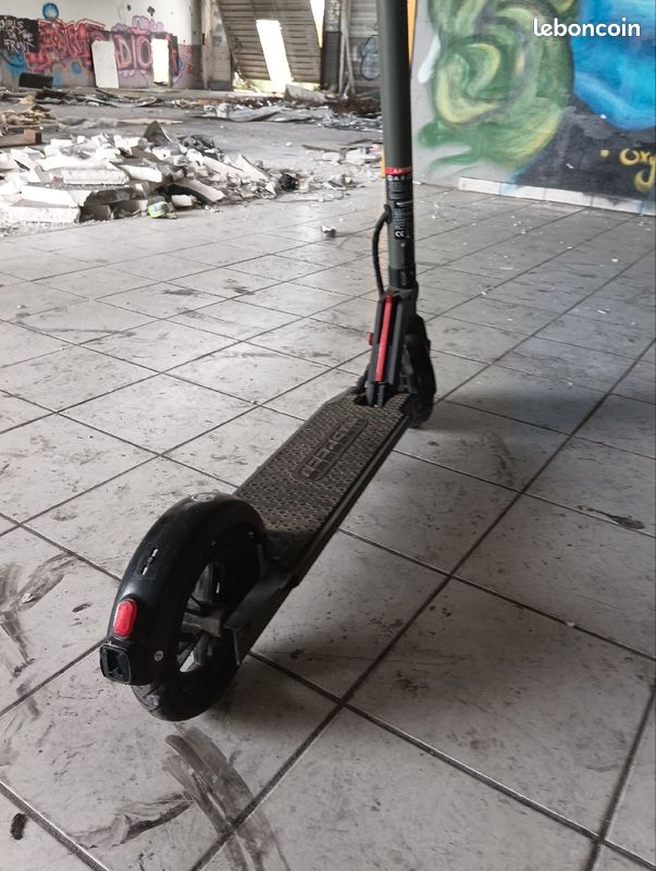 Trottinette électrique (image 4)