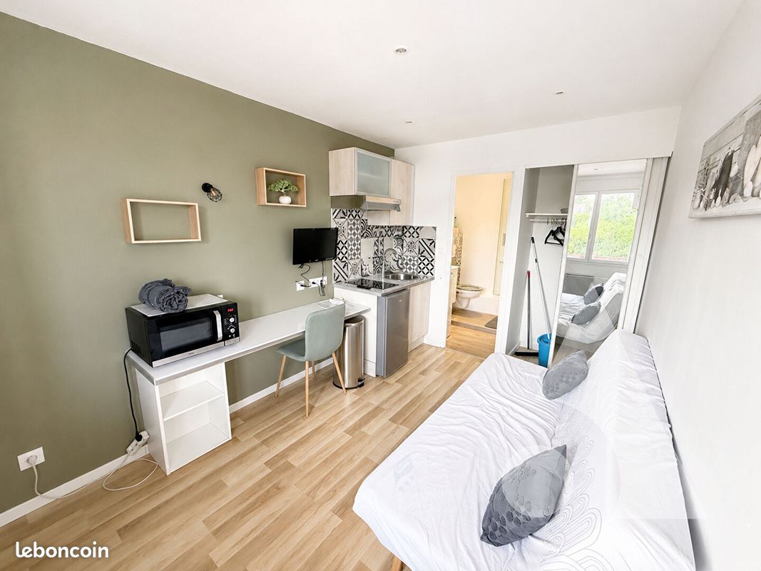 Appartement 1 pièce 14 m² · à Sainte-Savine · 14 m² · 395 €