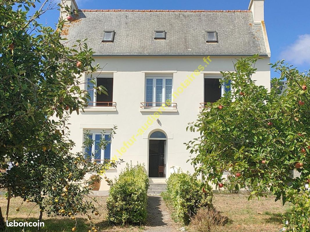 Maison 6 pièces 159 m² · à Plouhinec · 159 m² · 374 100 €