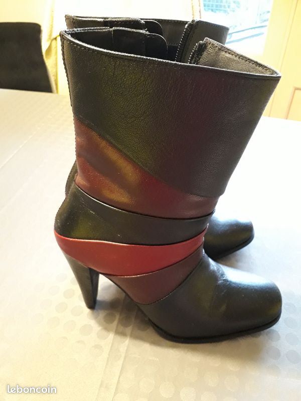 Bottes en cuir (image 1)