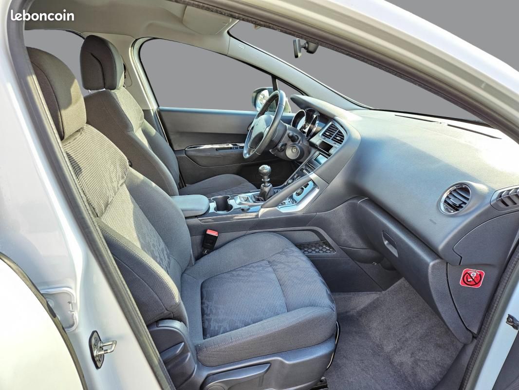 Peugeot 3008 1.6 HDi112 FAP Premium (image 4)