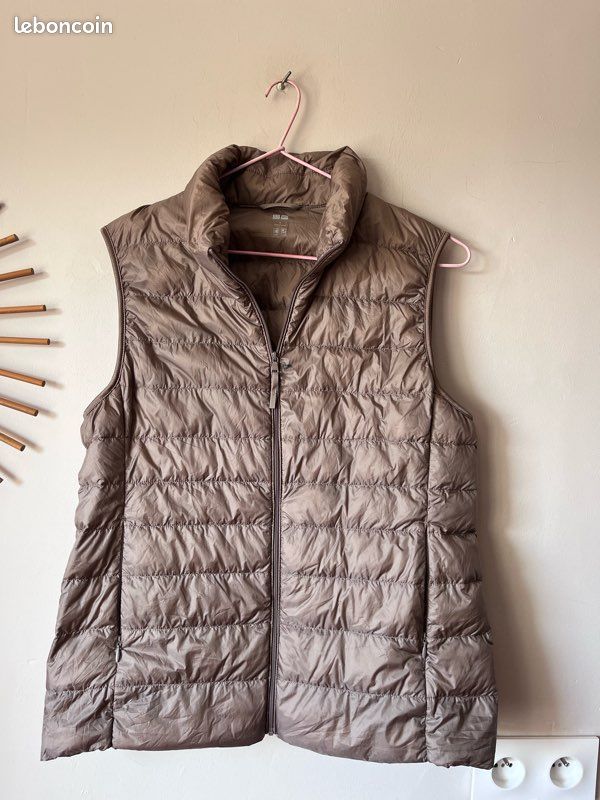 Doudoune sans manches uniqlo taille M FEMME Vêtements
