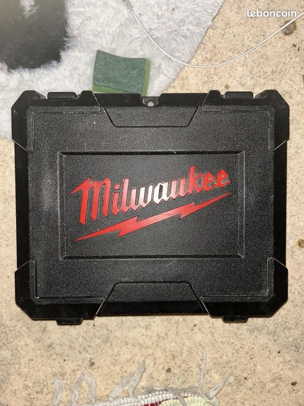 Milwaukee M18 BLPDRC-422C 18V perceuse à percussion sans fil 60 Nm avec 2 batteries, chargeur et mallette (image 6)