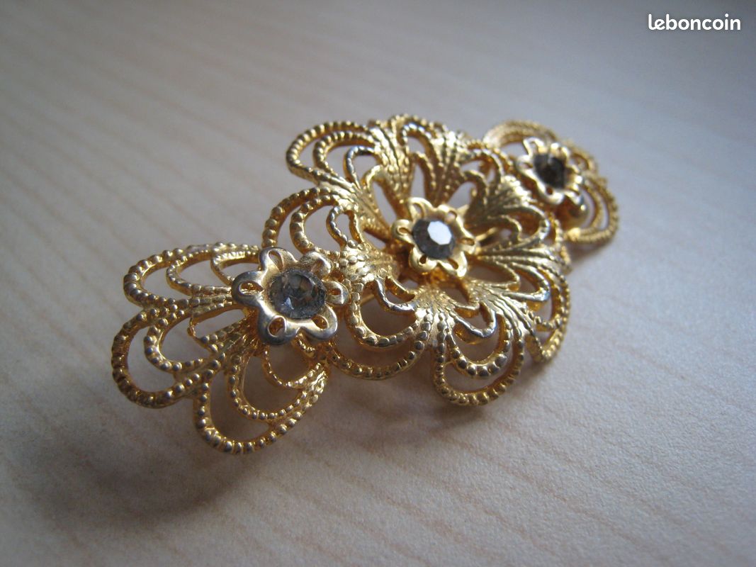 Broche Vintage En Strass - Sans Marque - Occasion - Belle Pièce Scintillante