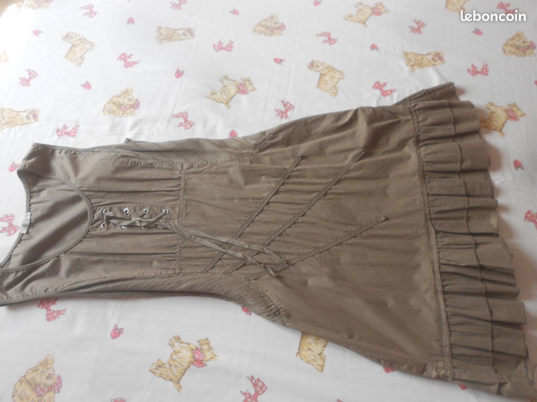 Robe (image 1)