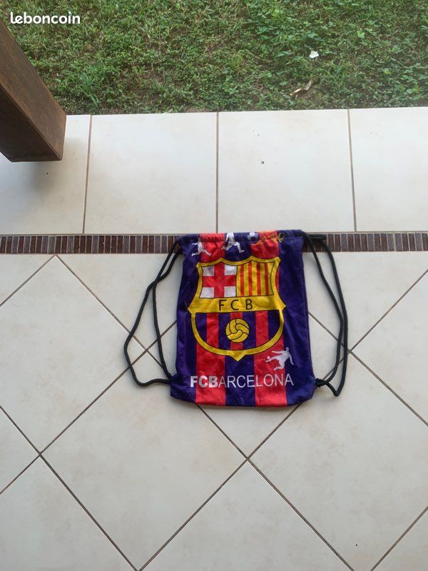 Sac à dos FC Barcelone et écharpe (image 1)