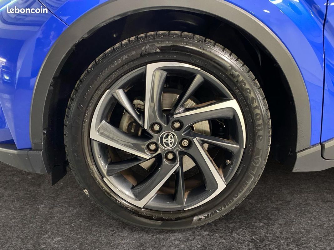 Toyota C-HR 184h Graphic 2WD E-CVT MC19 (image 14)