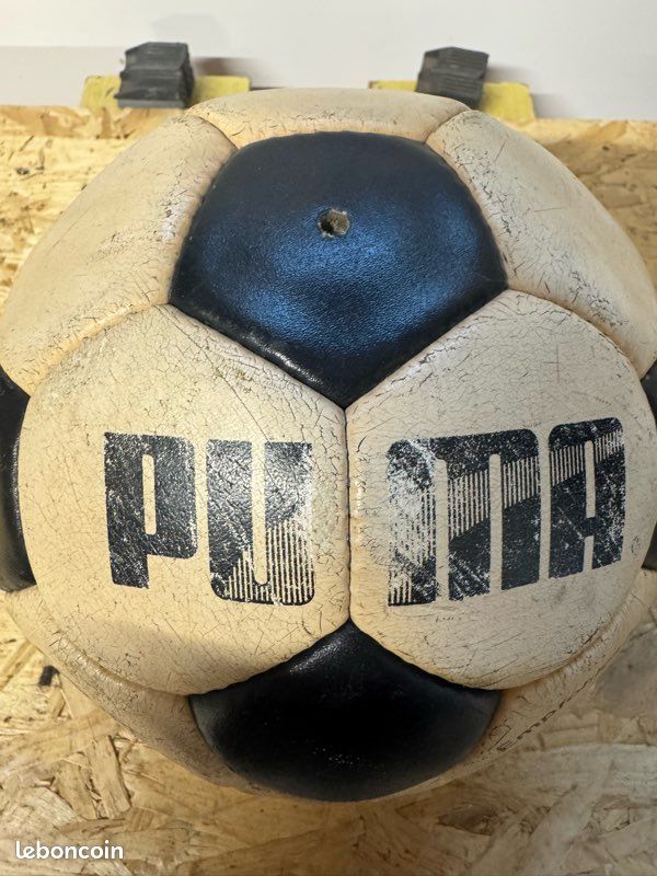 Ancien Ballon De Cuir Brun, Sport De Lancer