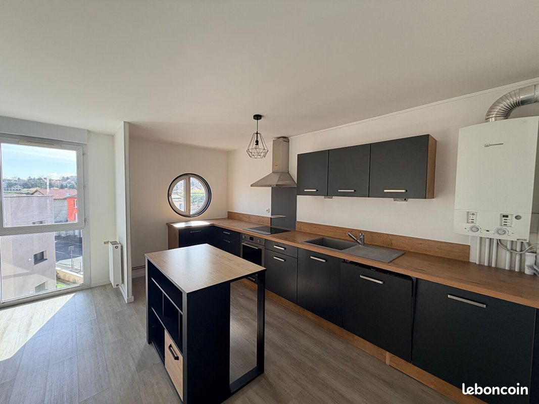 Appartement 3 pièces 65 m² · à Clermont-Ferrand · 65 m² · 157 000 €