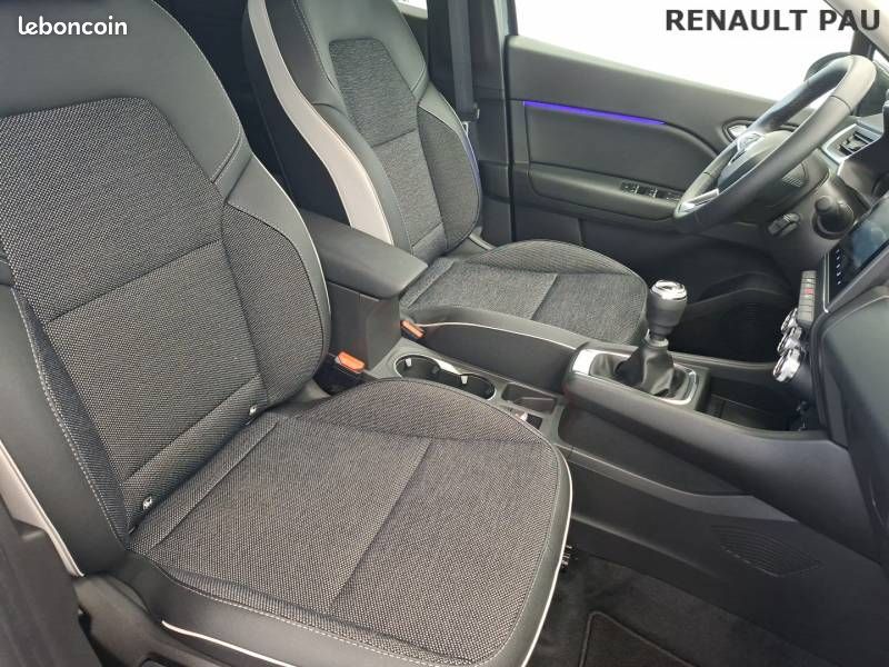 Renault Captur mild hybrid 140 Techno (image 9)