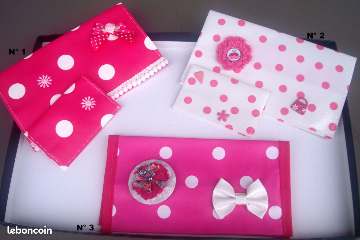 Artisanat neuf * Porte-chéquier et porte-cartes (image 1)