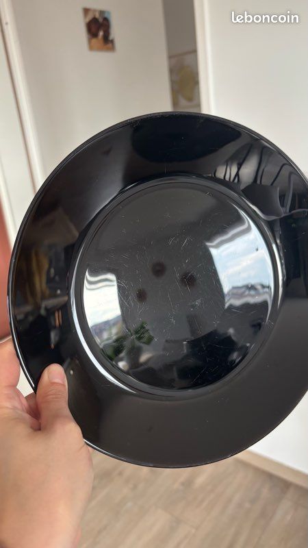 Lot de 6 assiettes noires (image 3)