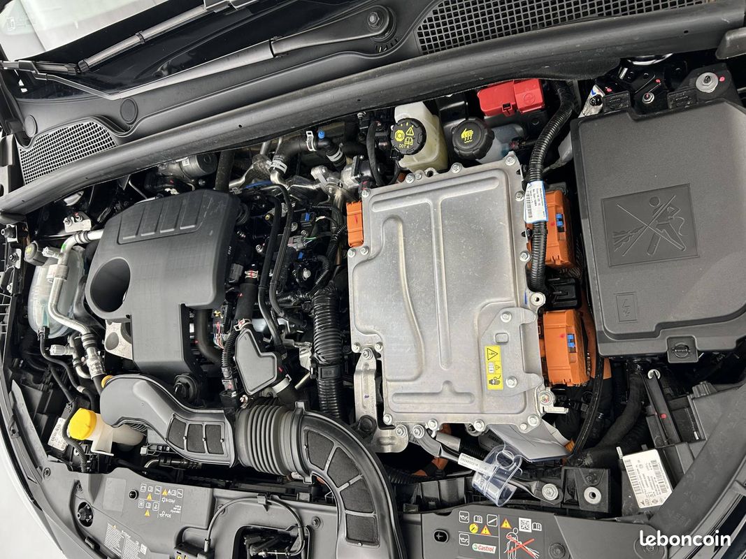 RENAULT Clio E-Tech full hybrid 145 ch GSR2 Evolution (image 26)