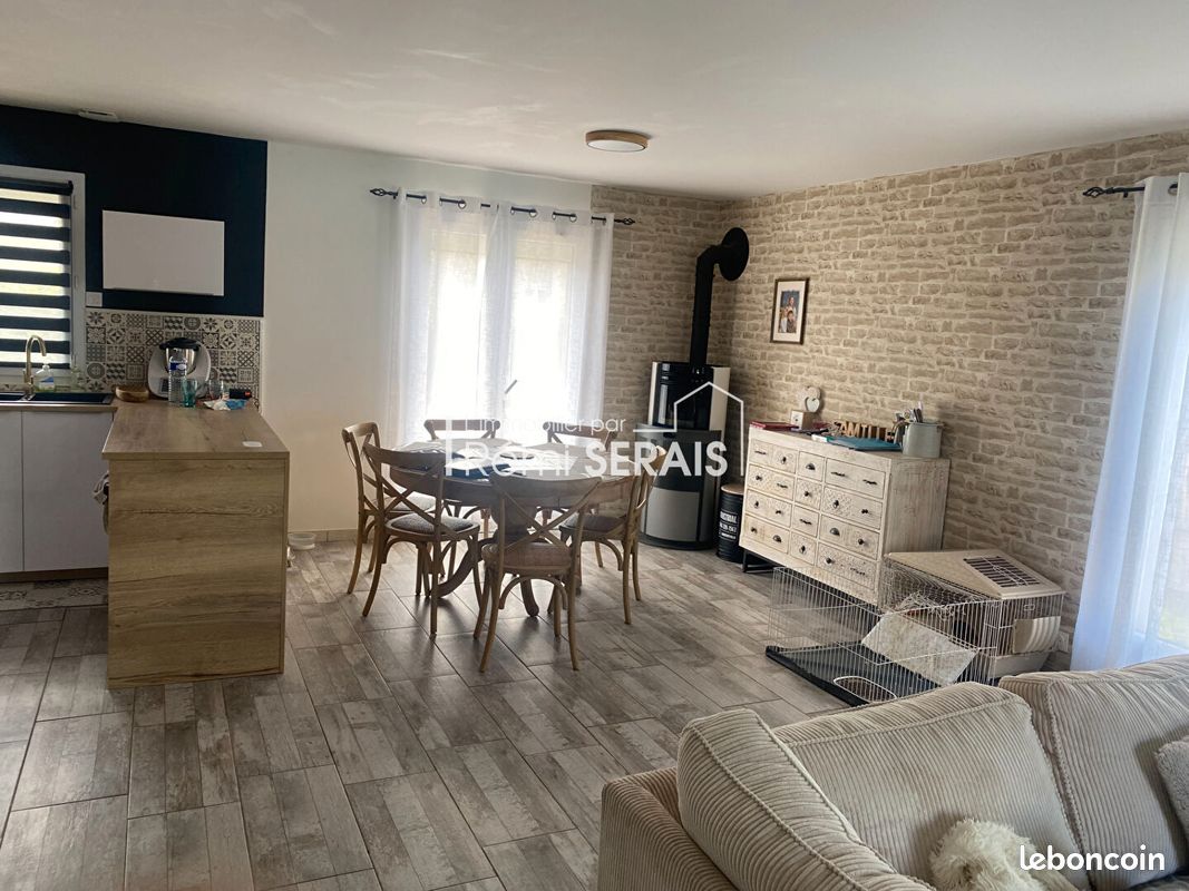 Maison 6 pièces 115 m² · à Condé-sur-Sarthe · 115 m² · 234 000 €