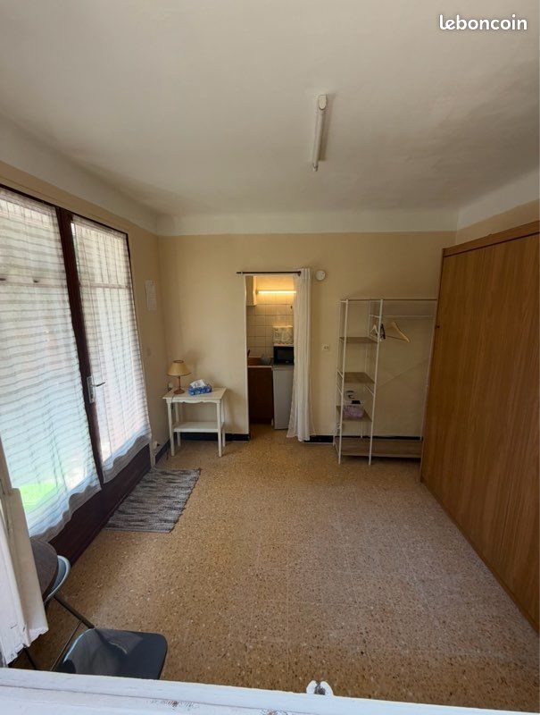 Appartement 1 pièce 15 m² · à Antibes · 15 m² · 500 €