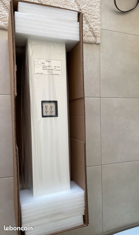 Paire d’enceintes colonnes ProAc K3, finition blanche (image 6)