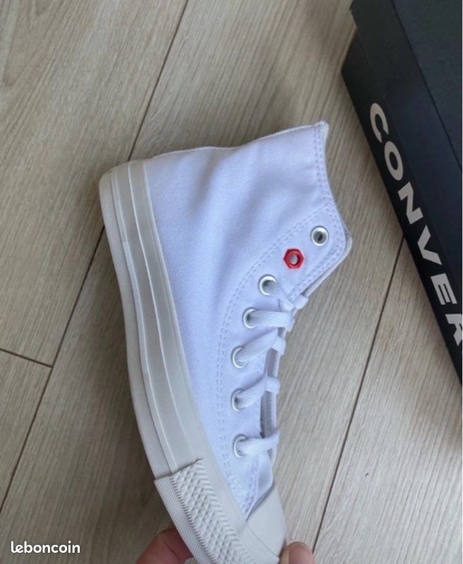 Converse neuves Taille 35 (image 3)