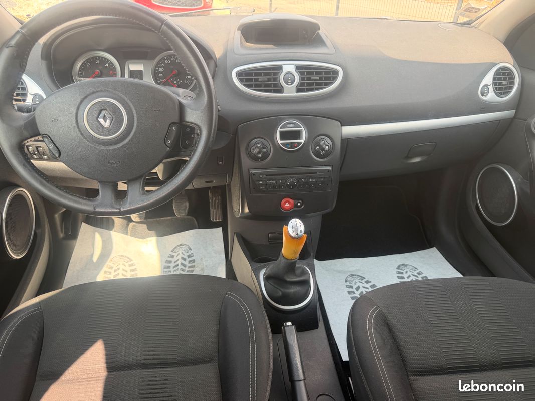 Renault clio iii 1.5 dci 86 cv (image 4)